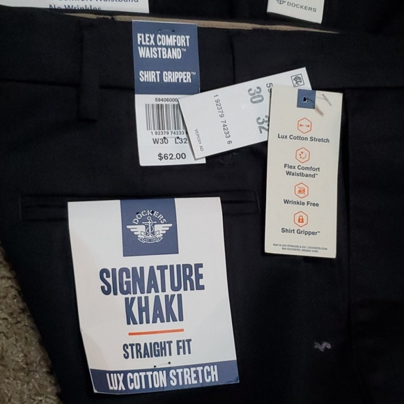 Men's Dockers Straight Fit Easy Khaki Pants - Picture 2 of 7